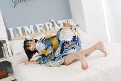 Limerence 最新-颜值少女子子超敏感脚初次被TK，不停闪躲